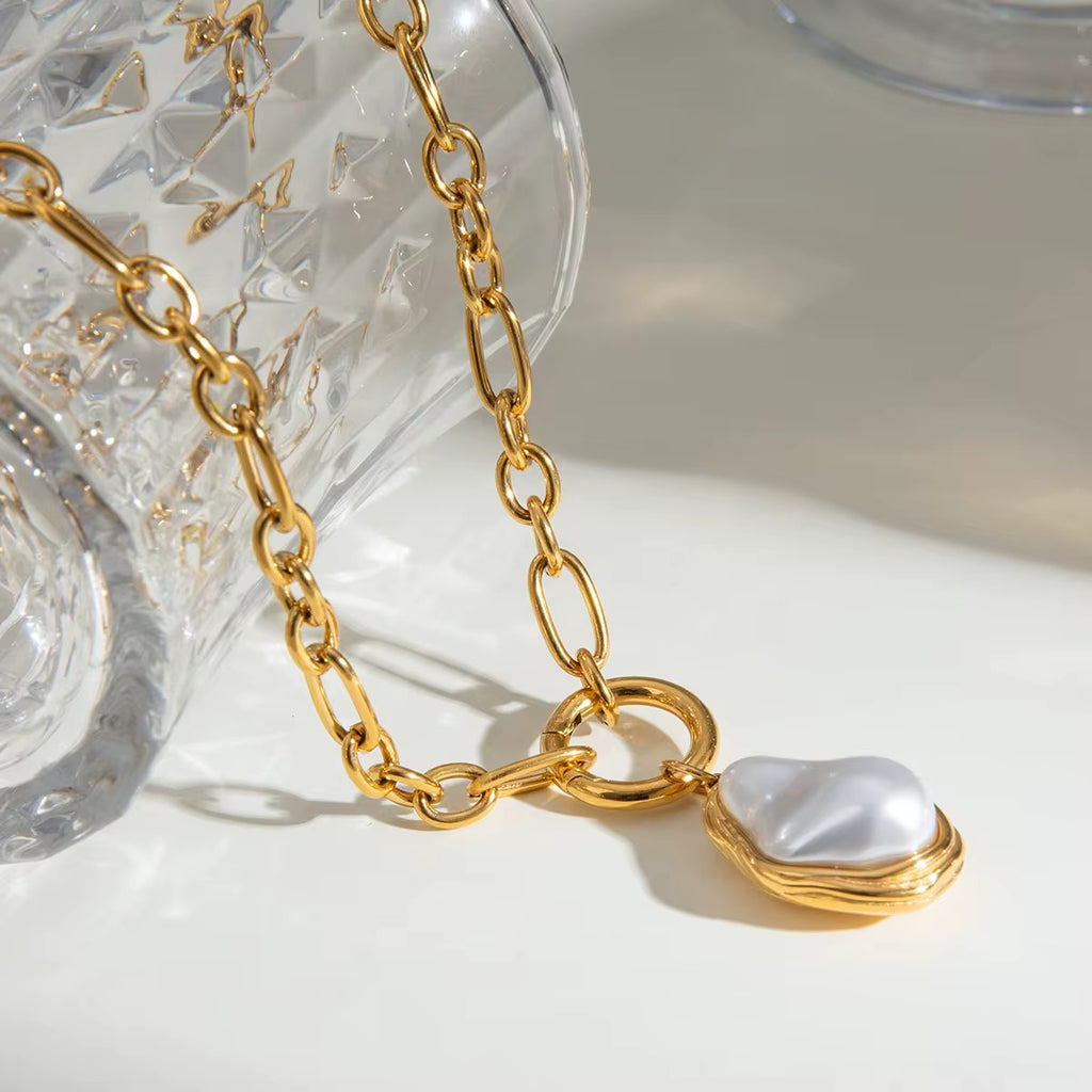 Pearl In Chains Necklace
