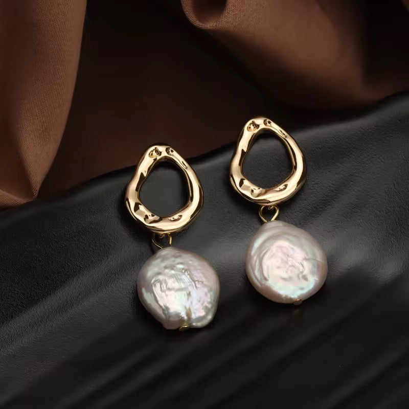Pearl & Gold Earrings