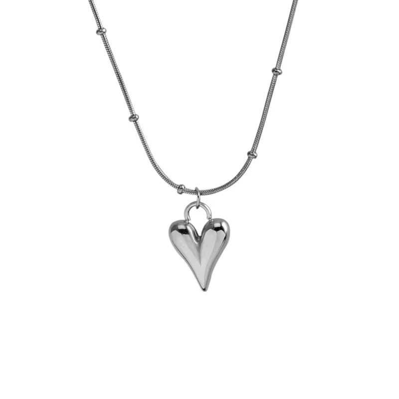 The L’amore Pendant