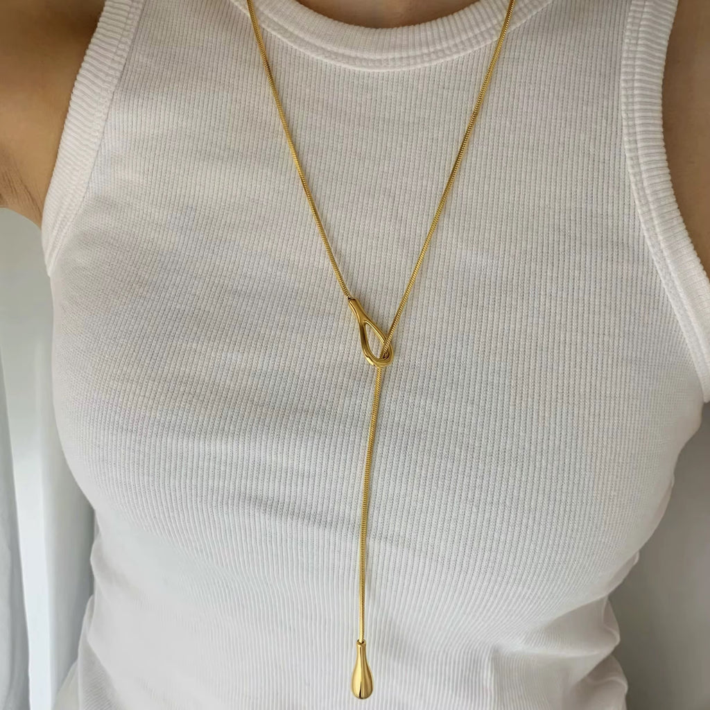 The Lariette Necklace